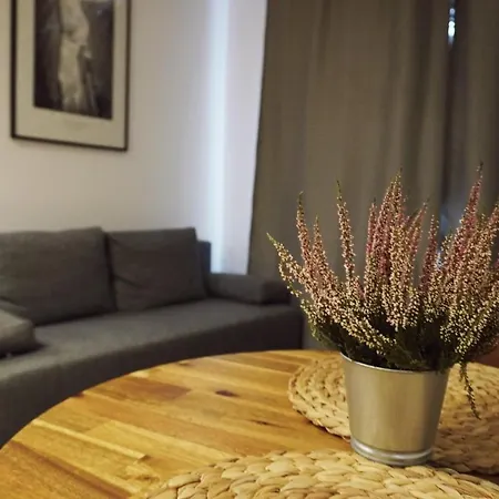 아파트 Cozy In Centrum Downtown - Near Palace Of Culture And Science! Wifi, Smarttv 55cal