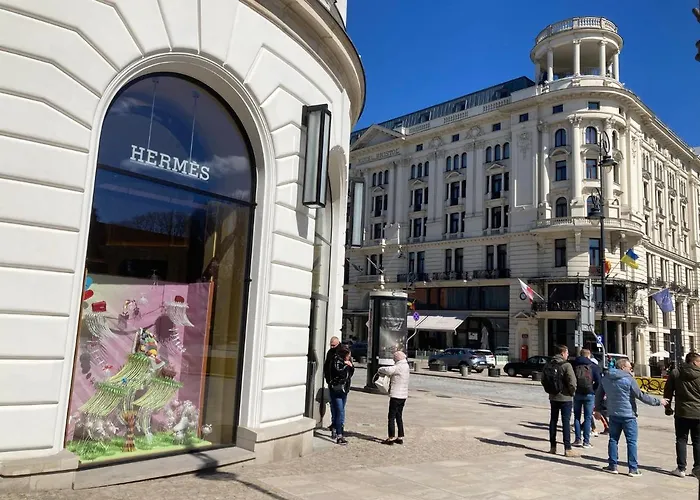 Apartment Cozy Downtown Srodmiescie Apartment: Entertainment Hub With Wi-fi Warsaw